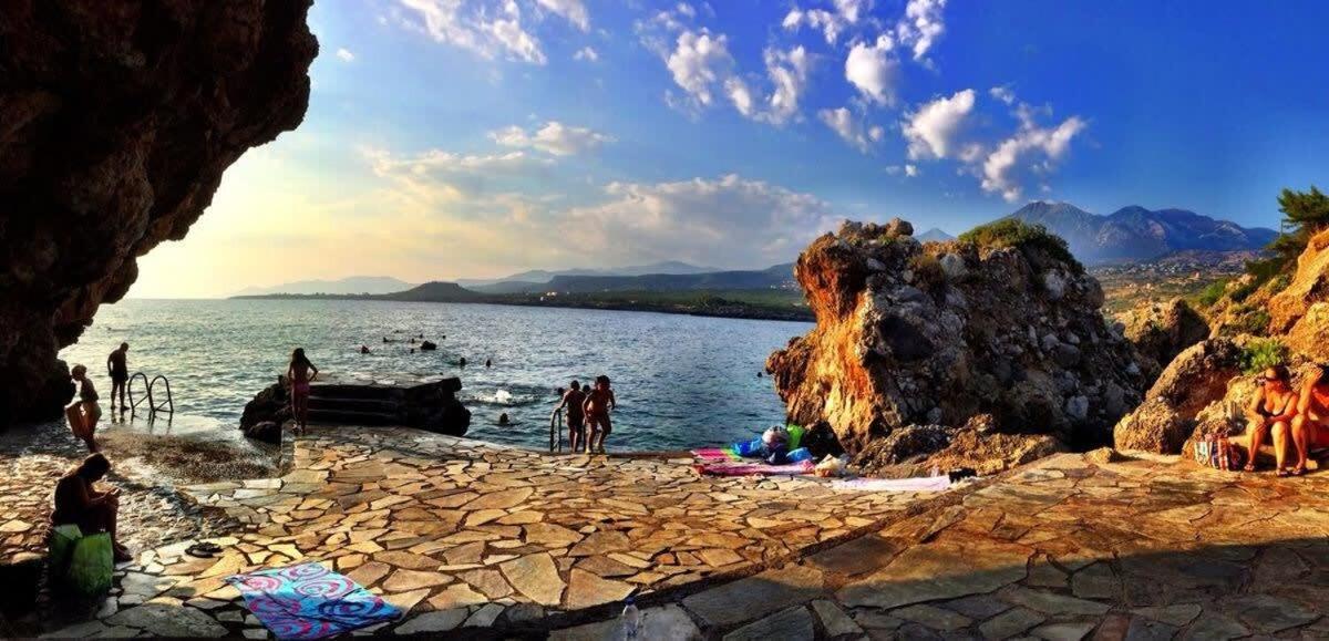 Mani'S Aura Seaside-Spacious Summer Retreat Kotronion  Bagian luar foto