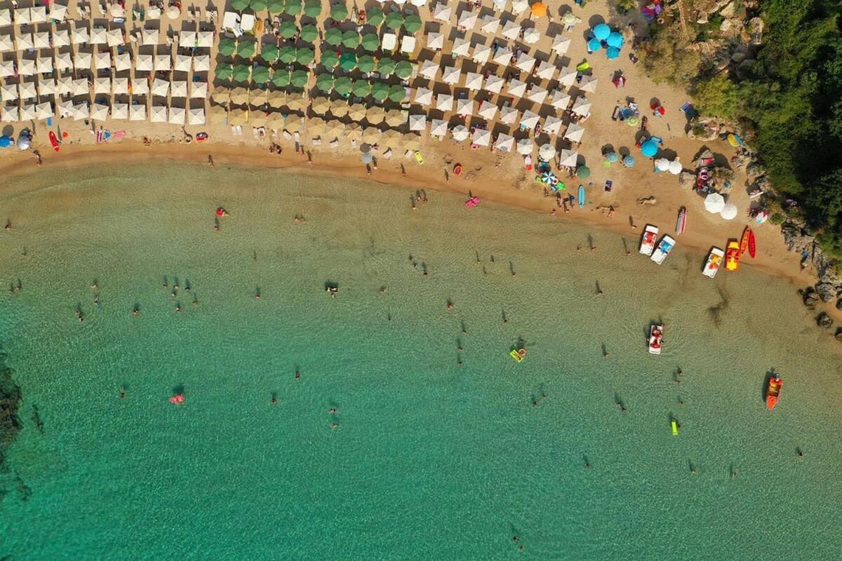 Mani'S Aura Seaside-Spacious Summer Retreat Kotronion  Bagian luar foto