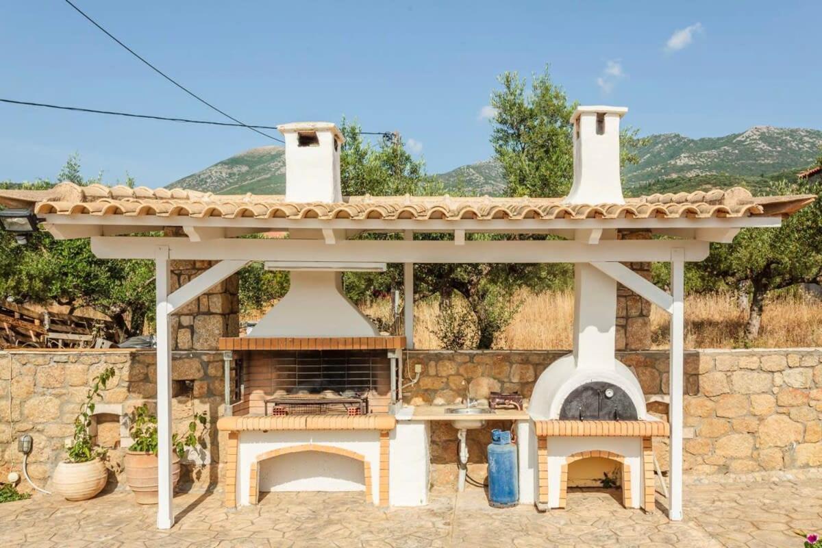 Mani'S Aura Seaside-Spacious Summer Retreat Kotronion  Bagian luar foto