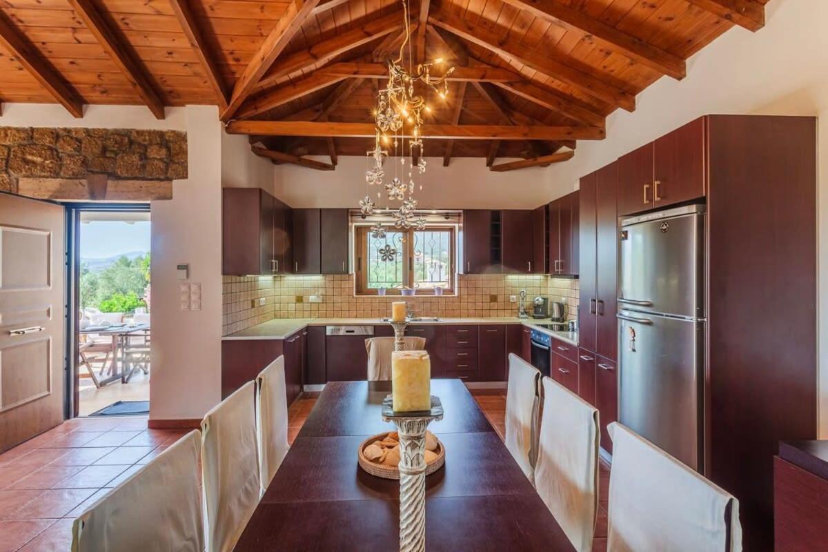 Mani'S Aura Seaside-Spacious Summer Retreat Kotronion  Bagian luar foto